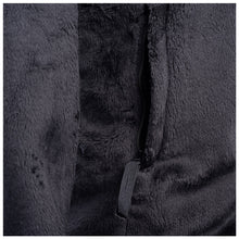 Closeup of the zippered pocket.